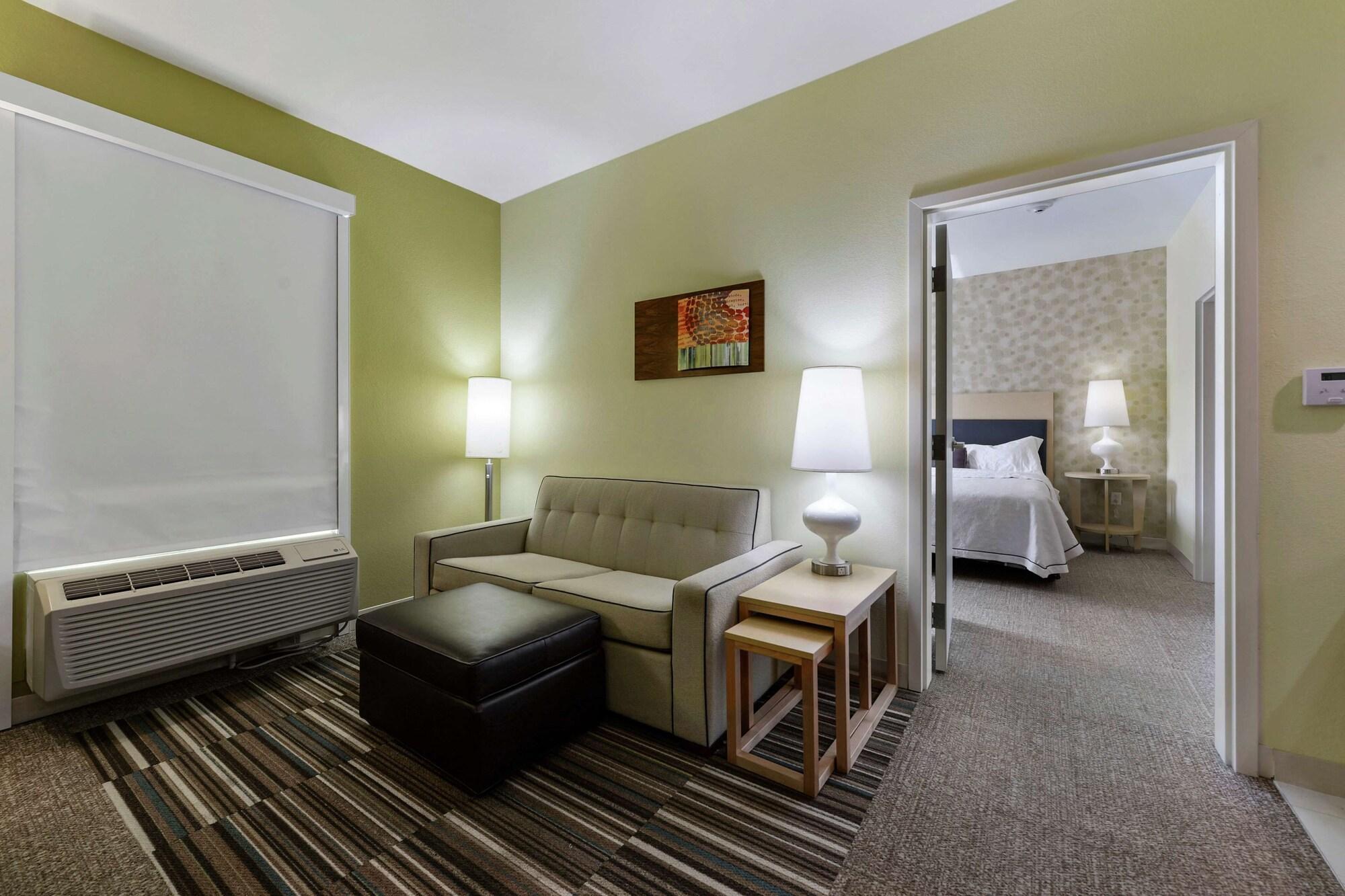 โฮม 2 สวีท บาย ฮิลตัน กัลฟ์พอร์ต ไอ 10 Hotel ภายนอก รูปภาพ
